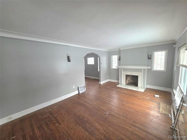 15241 Eastburn Street, Detroit, MI 48205