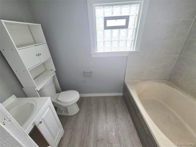 15241 Eastburn Street, Detroit, MI 48205