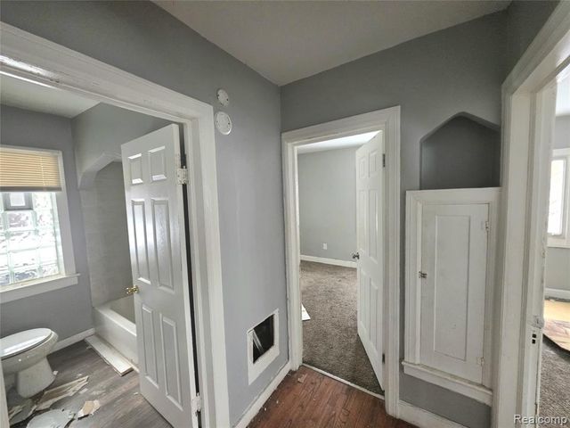 15241 Eastburn Street, Detroit, MI 48205