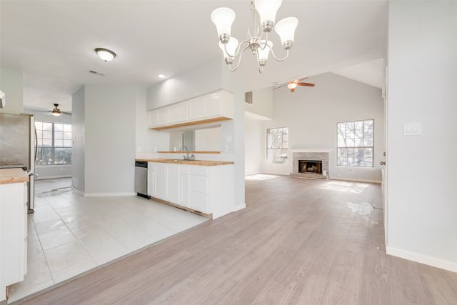 349 Pebblebrook Lane, Glenn Heights, TX 75154