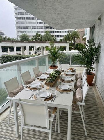 10 VENETIAN WAY 404, Miami Beach, FL 33139