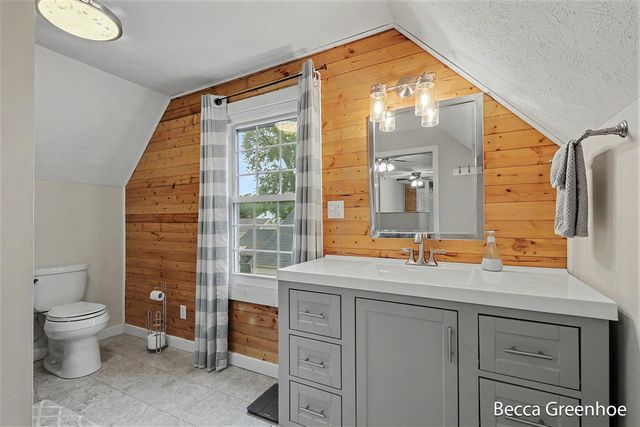 2448 Belfast Avenue, Grand Rapids, MI 49507