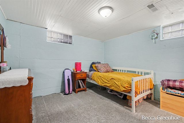 2448 Belfast Avenue, Grand Rapids, MI 49507