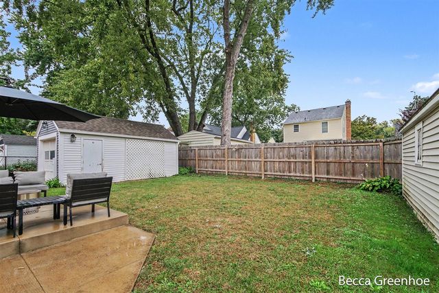 2448 Belfast Avenue, Grand Rapids, MI 49507