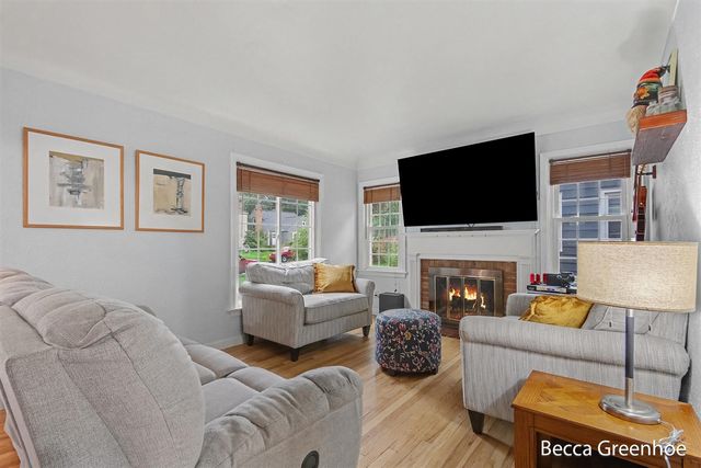 2448 Belfast Avenue, Grand Rapids, MI 49507