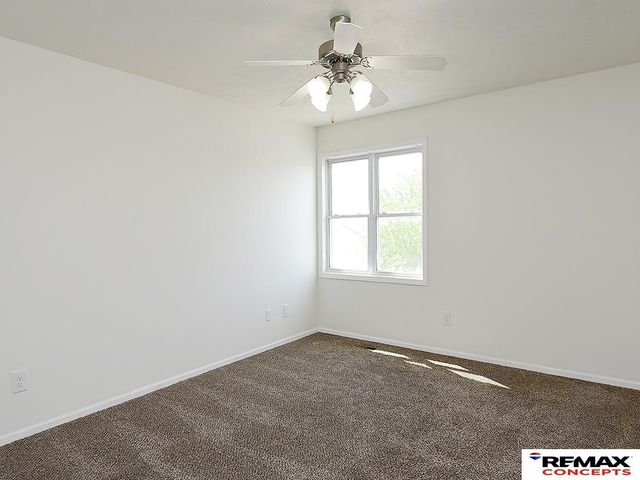 3612 McLaughlin Drive, Lincoln, NE 68516