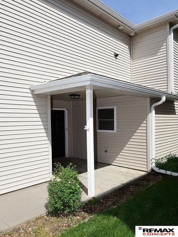 3612 McLaughlin Drive, Lincoln, NE 68516