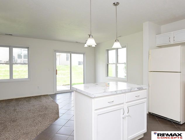 3612 McLaughlin Drive, Lincoln, NE 68516