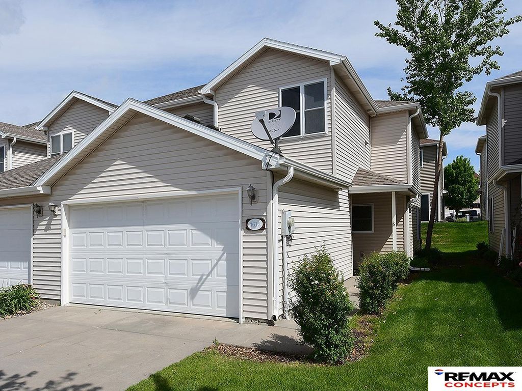 3612 McLaughlin Drive, Lincoln, NE 68516