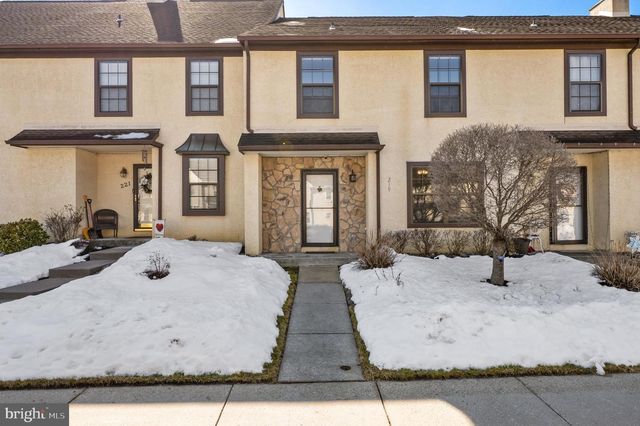 219 ALLENS LN, Mullica Hill, NJ 08062