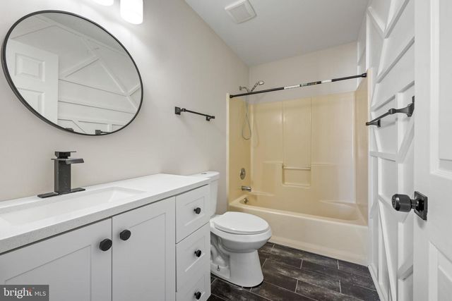 219 ALLENS LN, Mullica Hill, NJ 08062