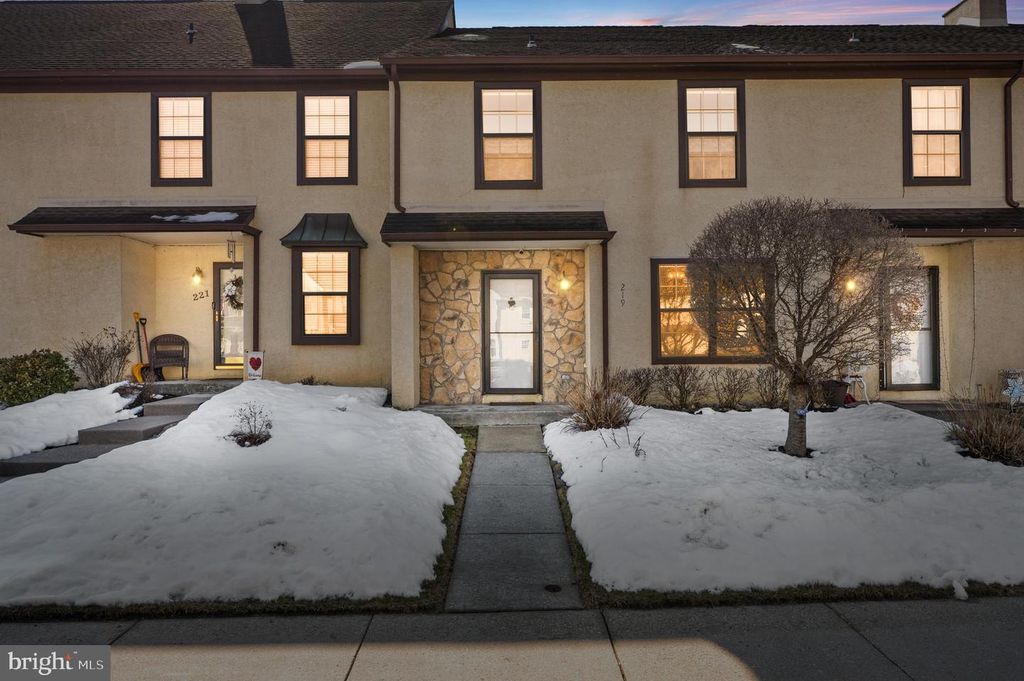 219 ALLENS LN, Mullica Hill, NJ 08062