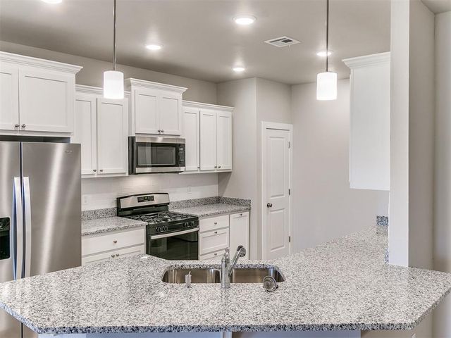 8325 NW 163rd Terrace, Edmond, OK 73013