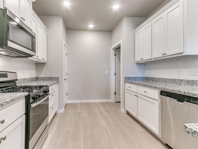 8325 NW 163rd Terrace, Edmond, OK 73013