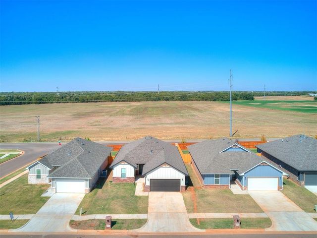 8325 NW 163rd Terrace, Edmond, OK 73013
