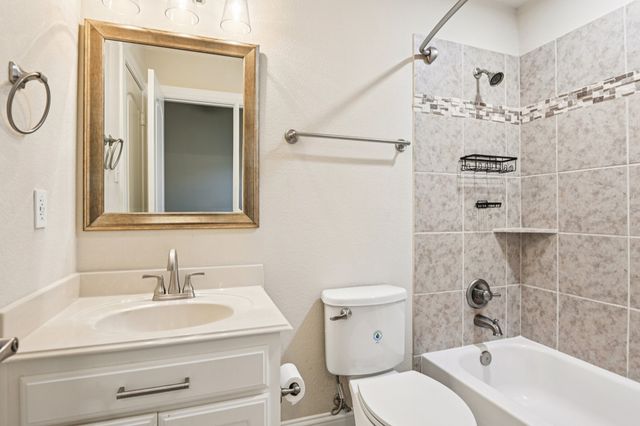 6935 Sea Harbor Drive, Grand Prairie, TX 75054