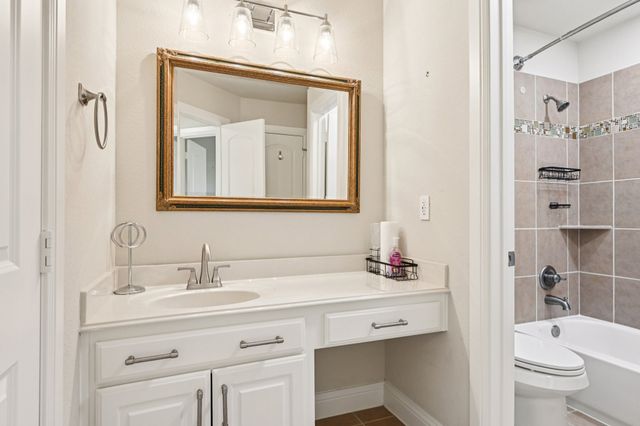 6935 Sea Harbor Drive, Grand Prairie, TX 75054
