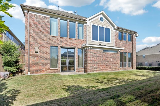 6935 Sea Harbor Drive, Grand Prairie, TX 75054