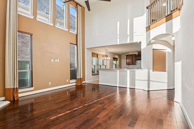6935 Sea Harbor Drive, Grand Prairie, TX 75054