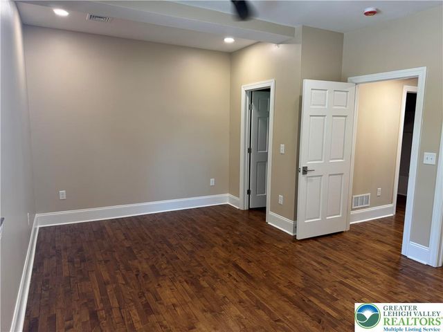 330 Linden Avenue 2, Hellertown Boro, PA 18055