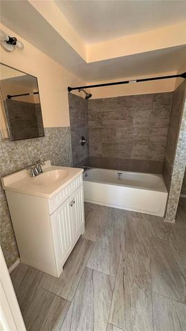 6204 38TH AVENUE W, Bradenton, FL 34209