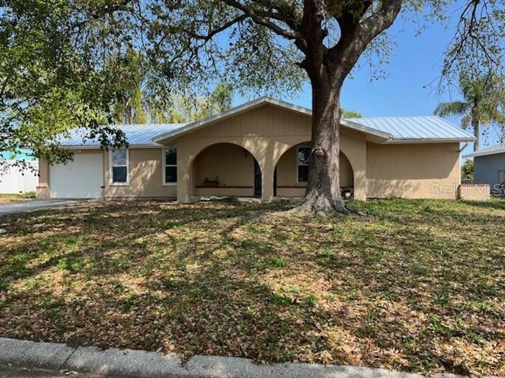 6204 38TH AVENUE W, Bradenton, FL 34209