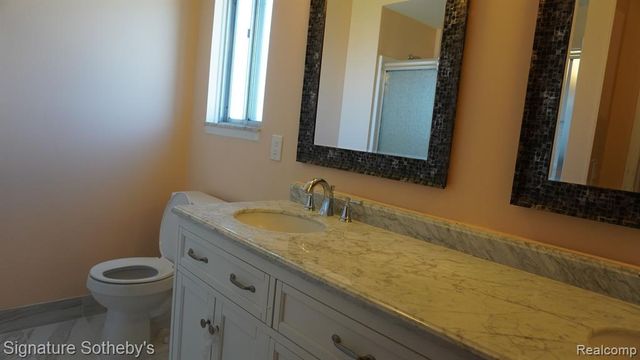 4415 Fox Hill Drive, Sterling Heights, MI 48310