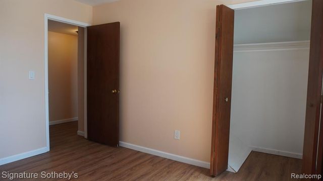 4415 Fox Hill Drive, Sterling Heights, MI 48310