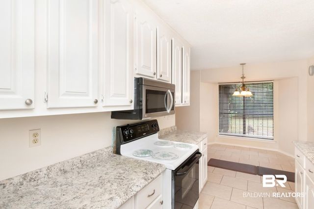 5812 Fern Valley Road, Mobile, AL 36609