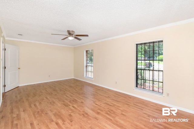 5812 Fern Valley Road, Mobile, AL 36609