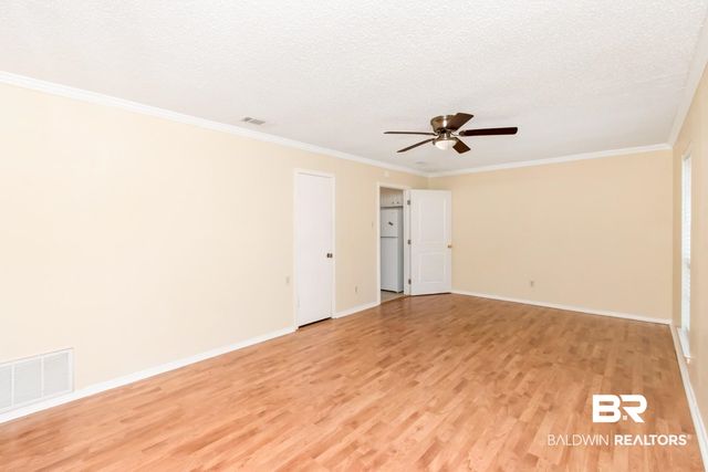 5812 Fern Valley Road, Mobile, AL 36609