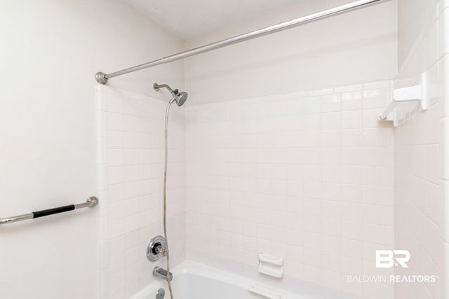 5812 Fern Valley Road, Mobile, AL 36609