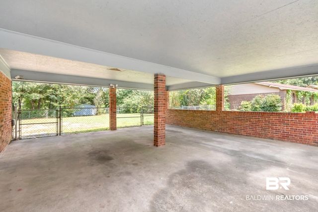 5812 Fern Valley Road, Mobile, AL 36609