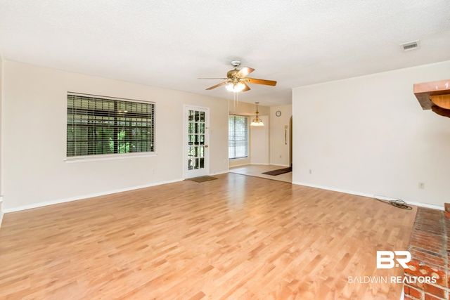 5812 Fern Valley Road, Mobile, AL 36609