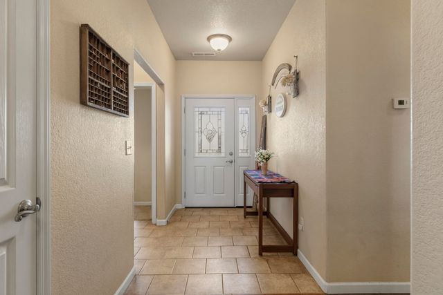 5548 Sturdivant Avenue, Klamath Falls, OR 97603