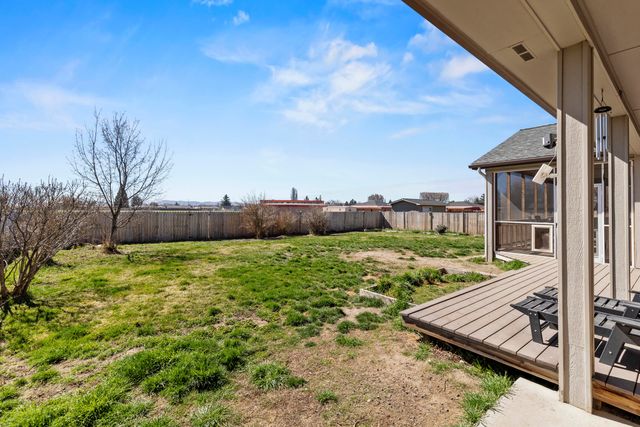 5548 Sturdivant Avenue, Klamath Falls, OR 97603