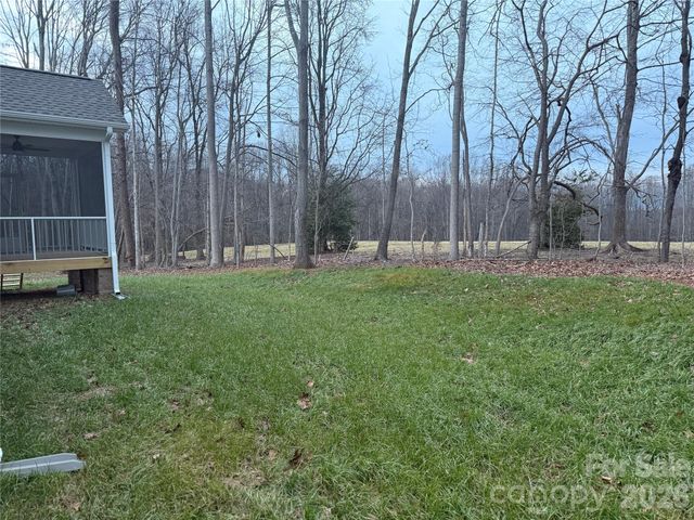 221 Wildwood Loop, Statesville, NC 28625