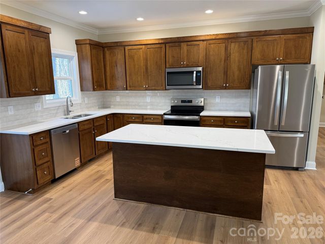 221 Wildwood Loop, Statesville, NC 28625