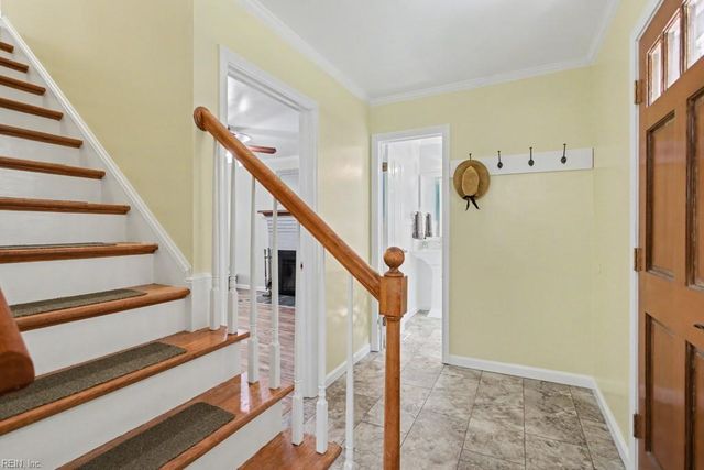 202 Pageland DR, Yorktown, VA 23693