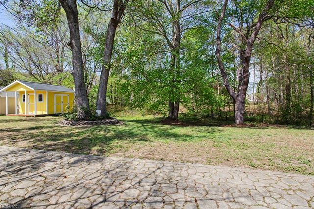 202 Pageland DR, Yorktown, VA 23693