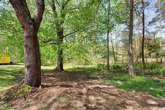 202 Pageland DR, Yorktown, VA 23693