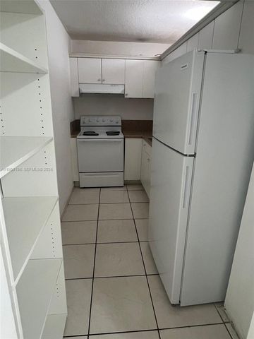 4717 NW 7th 204-10, Miami, FL 33126