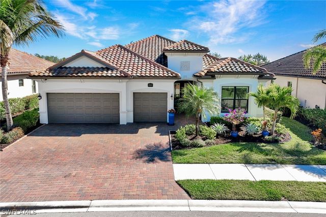 28007 Kerry CT, Bonita Springs, FL 34135