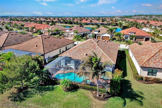 28007 Kerry CT, Bonita Springs, FL 34135