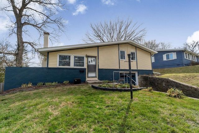 5613 N Euclid Avenue, Gladstone, MO 64118