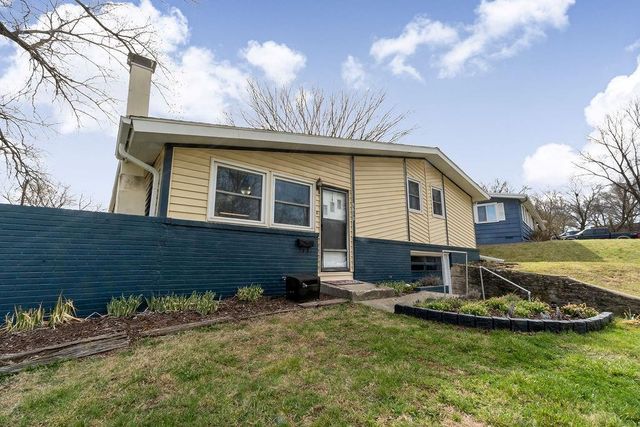 5613 N Euclid Avenue, Gladstone, MO 64118