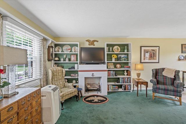425 Dorset St Unit 10, South Burlington, VT 05403
