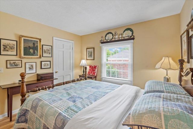 425 Dorset St Unit 10, South Burlington, VT 05403