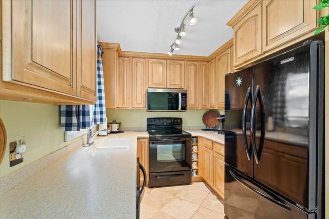 425 Dorset St Unit 10, South Burlington, VT 05403