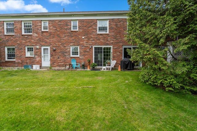 425 Dorset St Unit 10, South Burlington, VT 05403